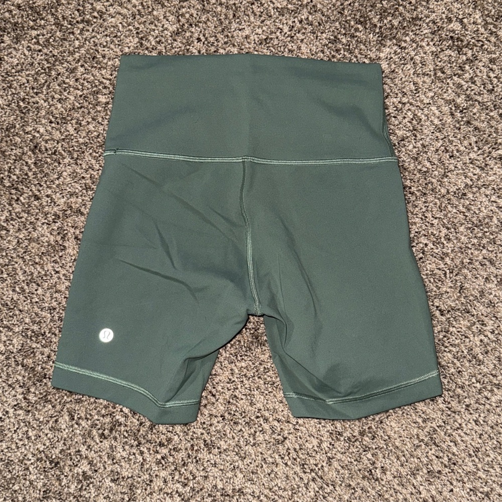 Lululemon Wunder Train High-Rise Short 6"